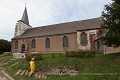 L’accès aux grands souterrains-refuges villageois se fait dans ou à proximité immédiate de l’église (Picardie, France). Picardie 
 cimetière 
 guerre de Trente Ans 
 muche 
 pillages 
 refuge 
 souterrain 
 souterrains-refuges 
 église 